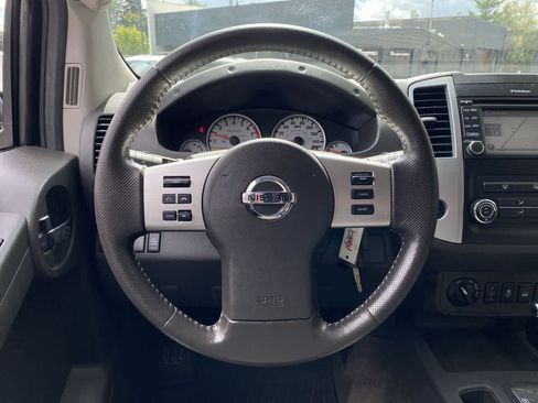 Used 2014 Nissan Xterra PRO-4X w/ Pro-4x Leather Package AWD/4WD image 21