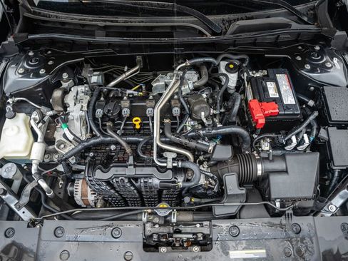 Used 2022 Nissan Altima 2.5 SR FWD image 19
