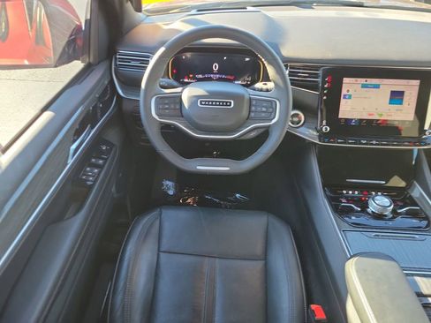 Used 2022 Jeep Wagoneer Series III image 14