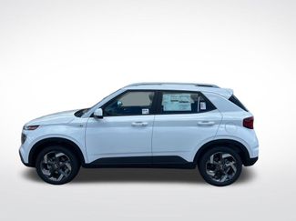 New 2026 Hyundai Venue SEL FWD video 2