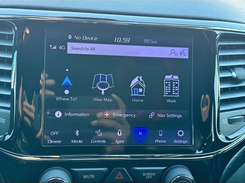 Used 2020 Jeep Grand Cherokee Altitude image 14