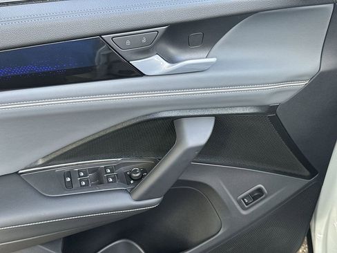 New 2026 Volkswagen Tiguan SEL R-Line image 13