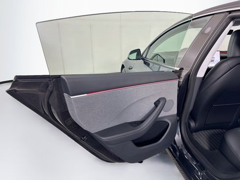 Used 2025 Tesla Model 3 Long Range RWD image 24