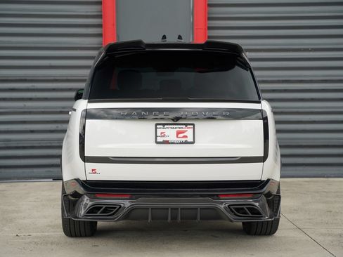 Used 2025 Land Rover Range Rover SE AWD/4WD image 12