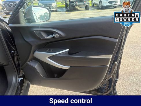 Used 2024 Chevrolet Trax RS FWD image 20