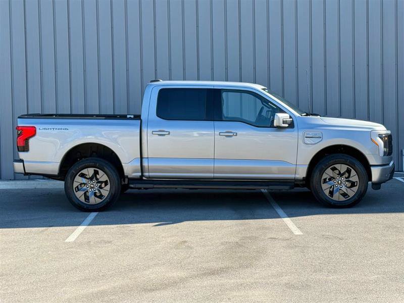 Used 2023 Ford F150 Lightning Lariat w/ Tow Technology Package AWD/4WD image 4
