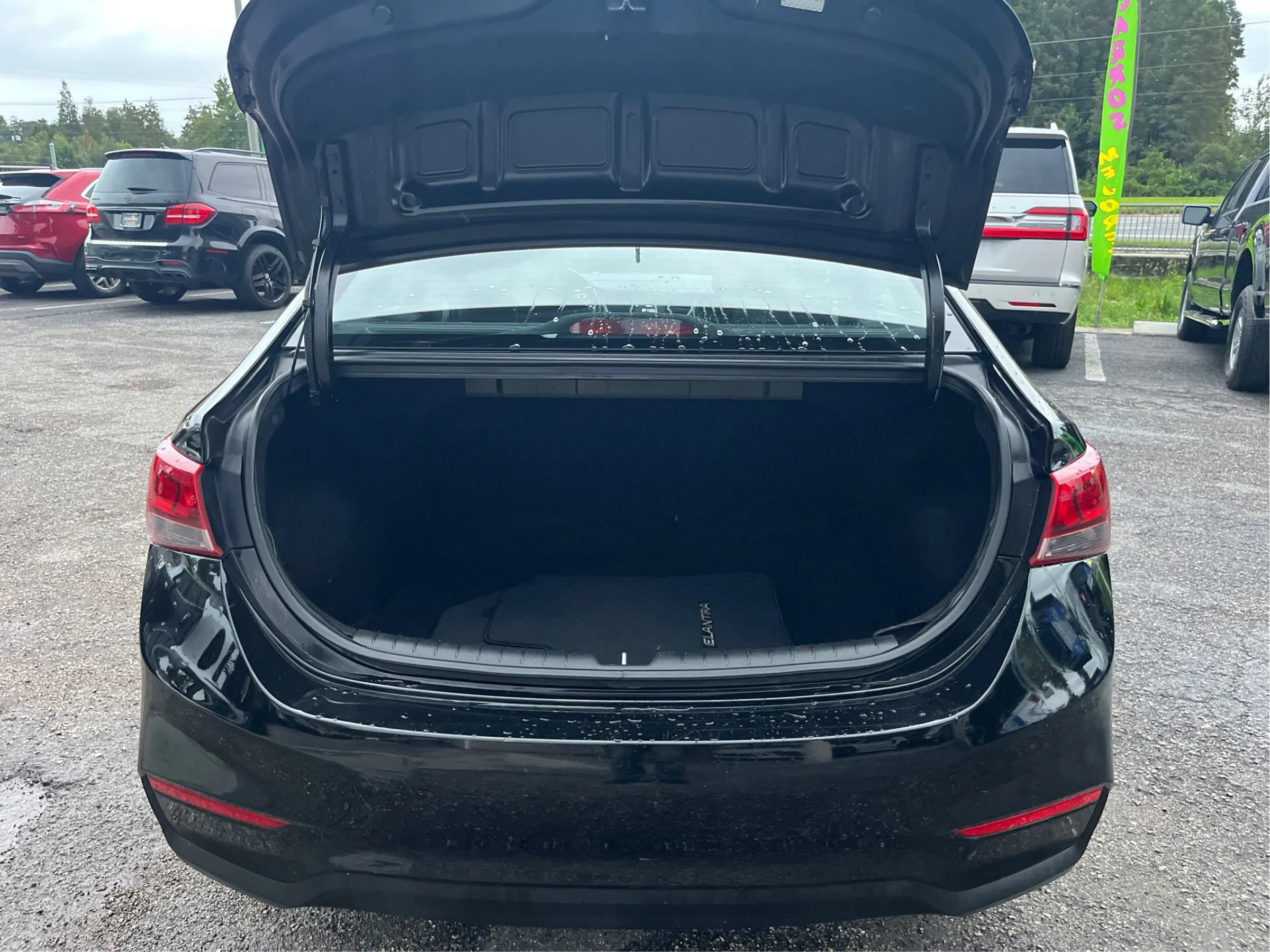 Used 2021 Hyundai Accent SE FWD image 13