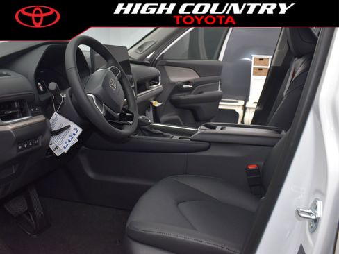 New 2026 Toyota Grand Highlander Limited image 16