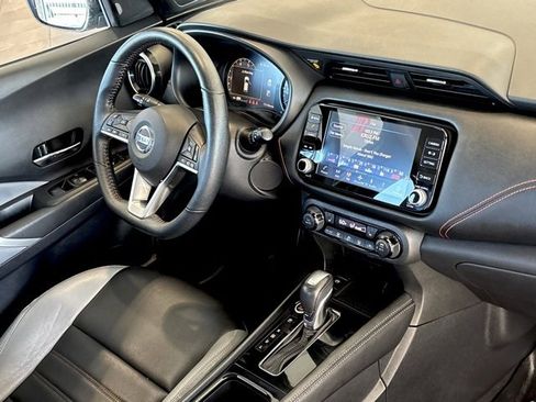 Used 2021 Nissan Kicks SR w/ SR Premium Package image 30