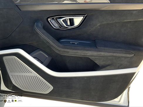 Used 2023 Lamborghini Urus Performante image 20