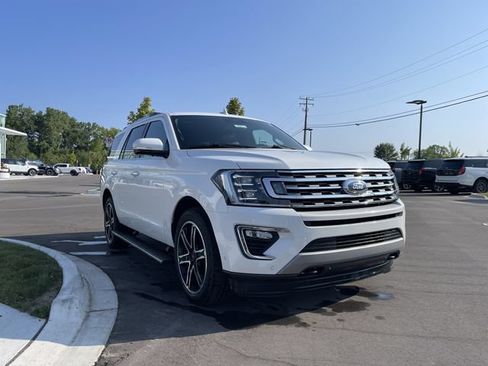 Used 2020 Ford Expedition Limited w/ Special Edition Package AWD/4WD image 7