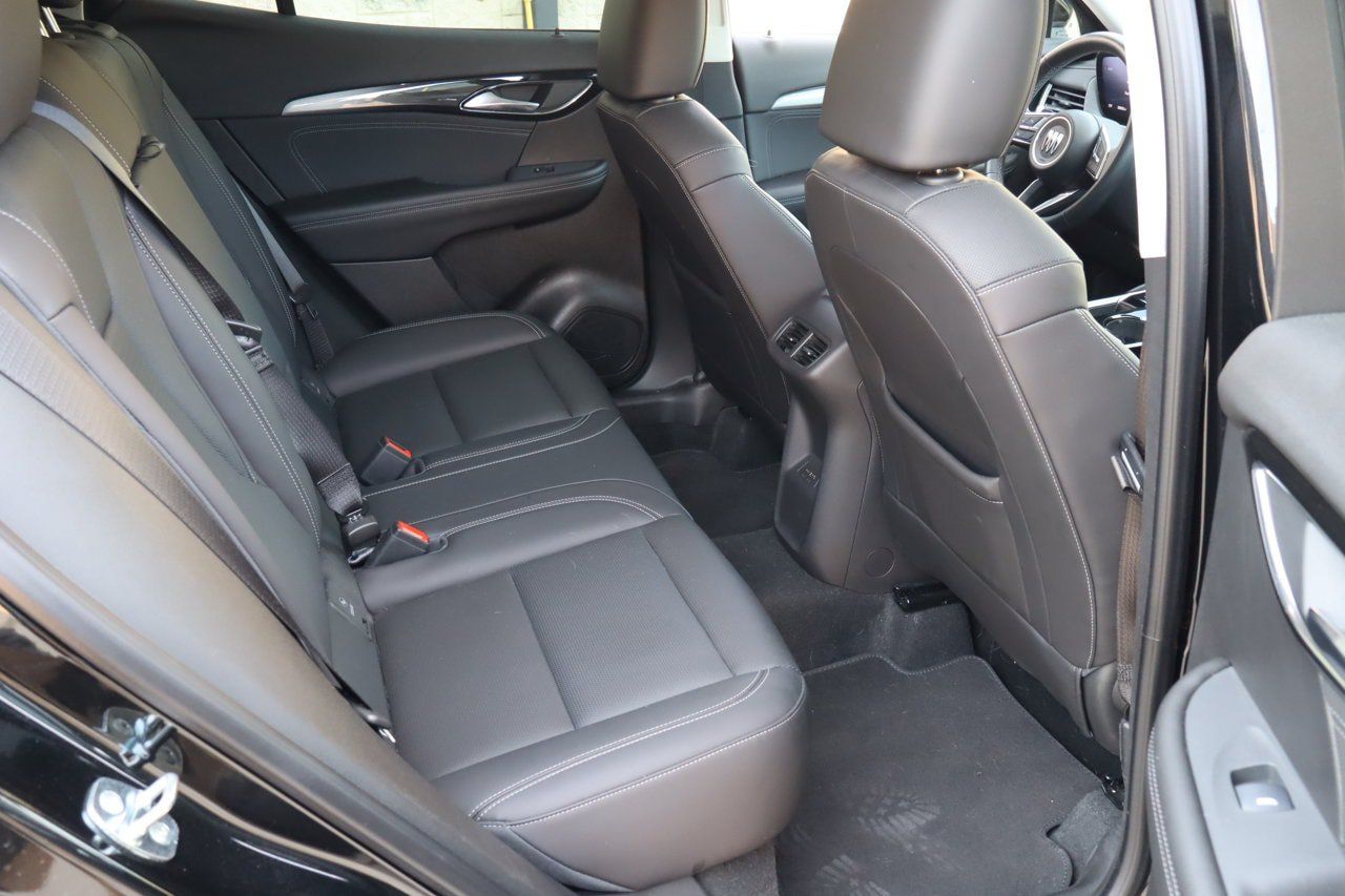 Used 2024 Buick Envision Preferred AWD/4WD image 17