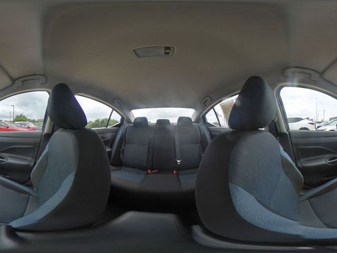 Used 2025 Nissan Versa SV FWD image 40