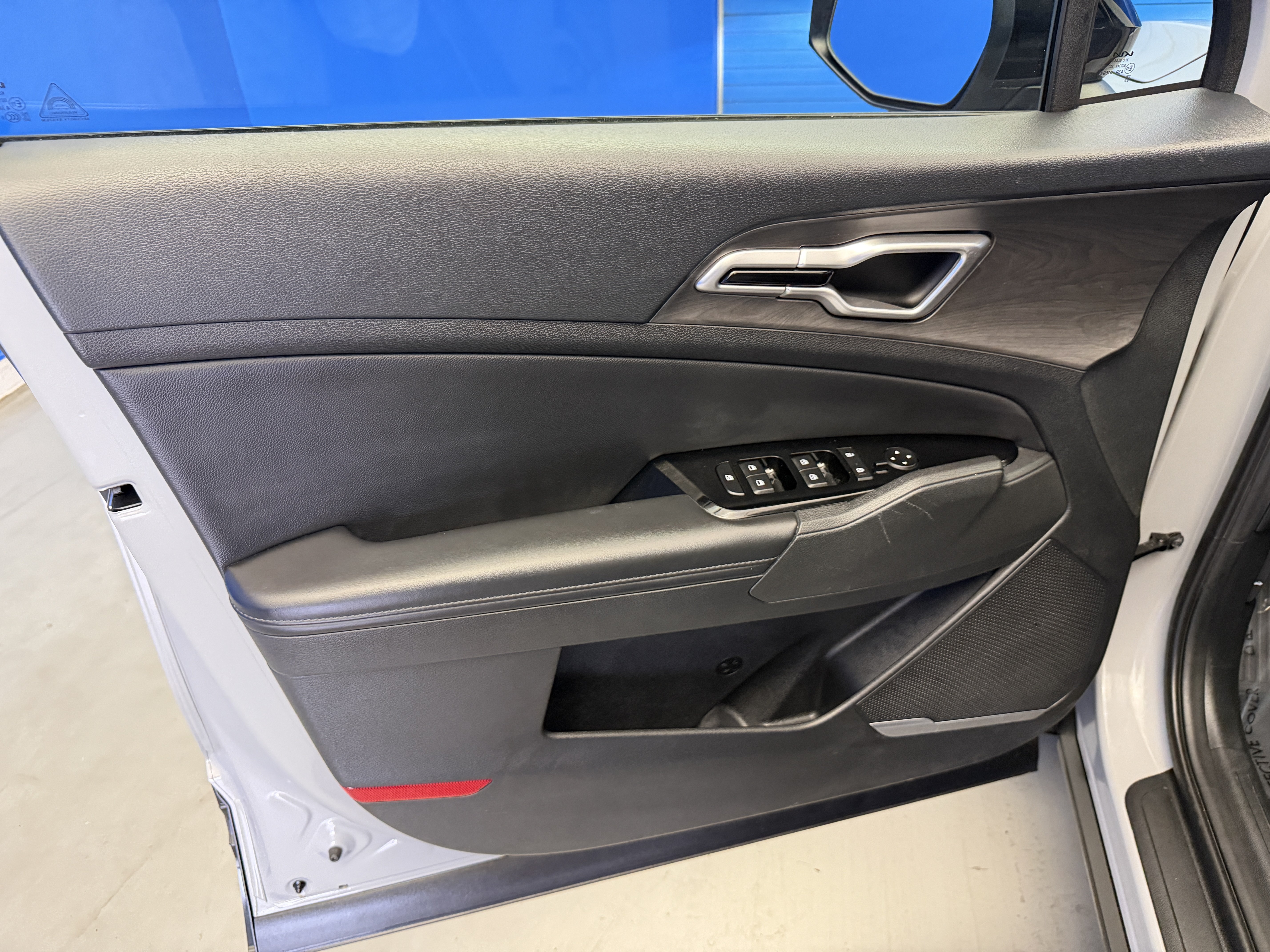 Used 2023 Kia Sportage X-Line w/ X-Line Premium Package AWD/4WD image 9