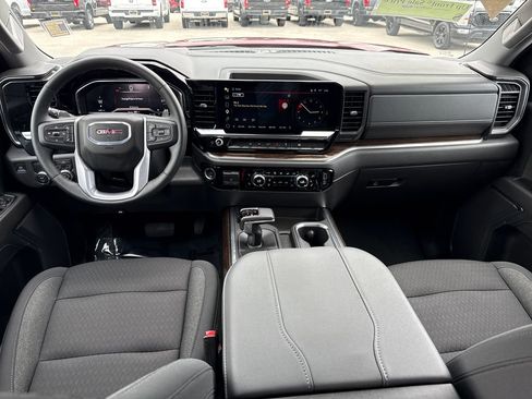 Used 2024 GMC Sierra 1500 Elevation RWD image 5