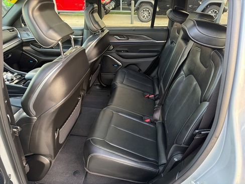 Certified 2022 Jeep Grand Cherokee Overland w/ Adv Protech Group III image 25