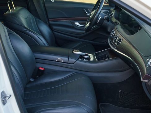 Used 2019 Mercedes-Benz S 450 Sedan image 25
