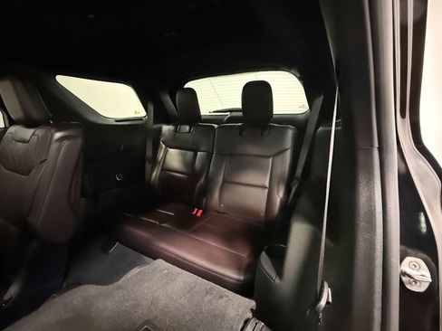 Used 2025 Ford Explorer Platinum w/ LUX Leather Package AWD/4WD image 49