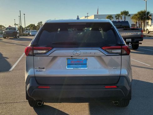 Used 2023 Toyota RAV4 LE image 4