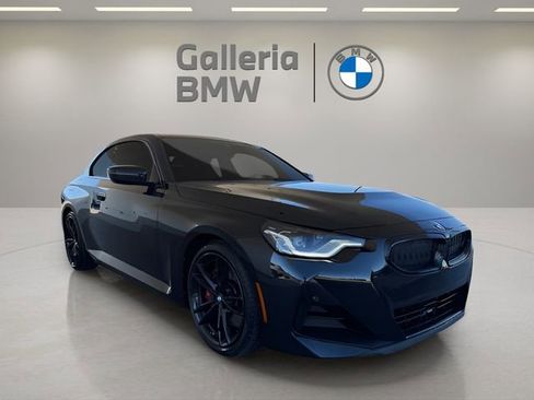 Used 2024 BMW 230i Coupe w/ Premium Package image 4