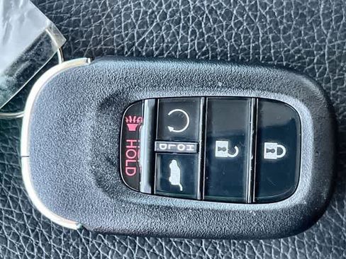 Certified 2025 Honda Pilot EX-L image 21