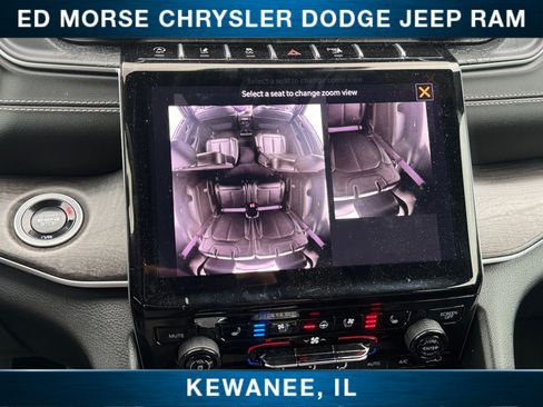 Used 2024 Jeep Grand Cherokee L Limited w/ Luxury Tech Group II AWD/4WD image 33