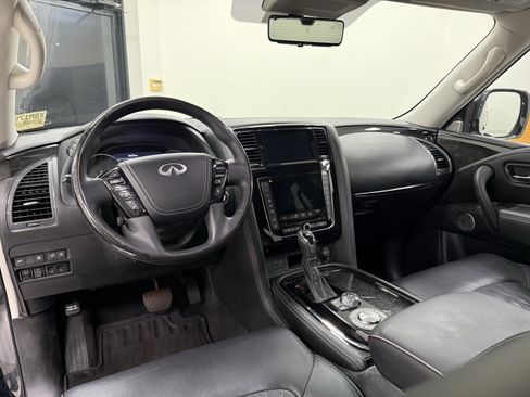 Used 2020 INFINITI QX80 Luxe w/ Sensory Package RWD image 11
