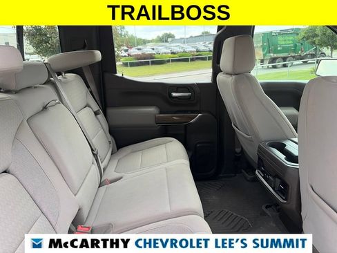 Used 2022 Chevrolet Silverado 1500 LT Trail Boss w/ Convenience Package II AWD/4WD image 32