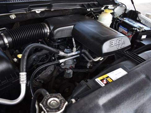 Used 2017 RAM 1500 Tradesman RWD image 18