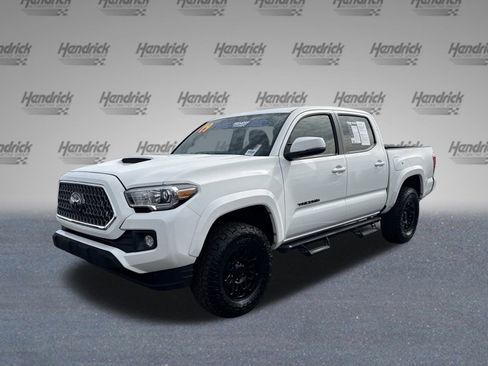 Used 2019 Toyota Tacoma TRD Sport image 5