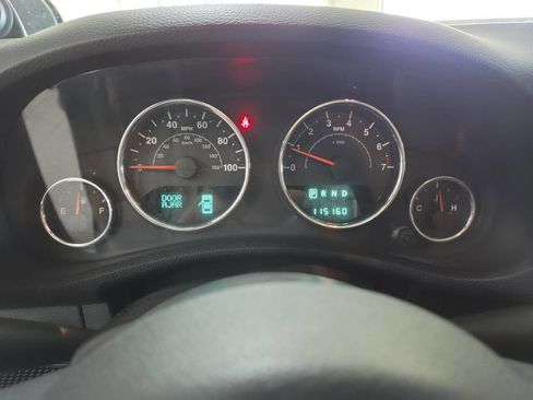 Used 2012 Jeep Wrangler Sahara w/ Dual Top Group AWD/4WD image 31