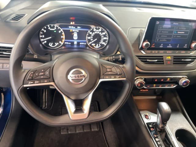 Used 2020 Nissan Altima 2.5 S AWD/4WD image 11