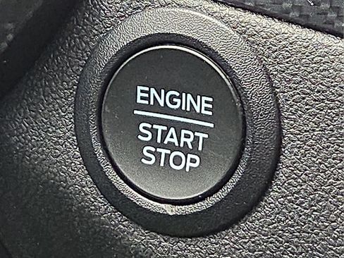 Used 2024 Ford Escape ST-Line image 19