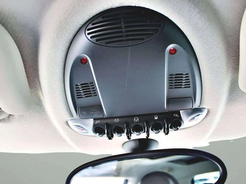 Used 2011 MINI Cooper S image 21