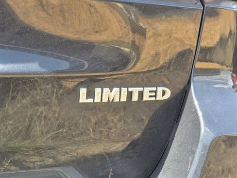 Used 2014 Jeep Grand Cherokee Limited w/ Trailer Tow Group IV AWD/4WD image 9