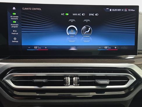 Certified 2023 BMW 330i Sedan RWD image 22