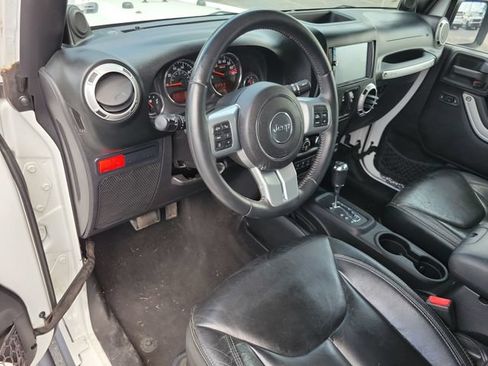 Used 2014 Jeep Wrangler Unlimited Rubicon AWD/4WD image 10