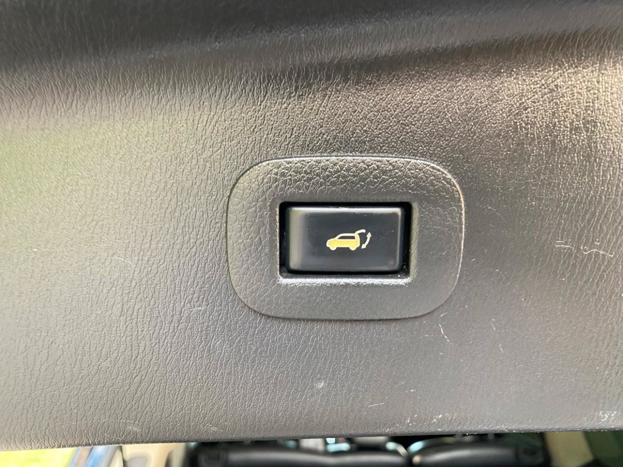 Used 2018 Nissan Armada SL w/ Moonroof Package RWD image 13