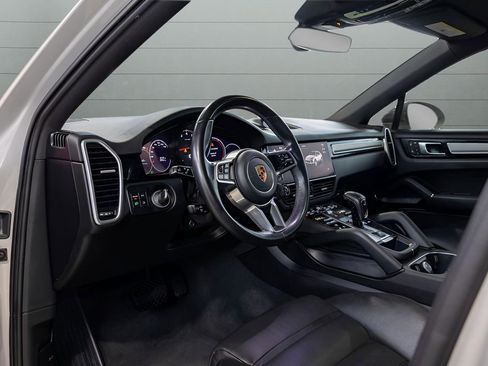 Used 2023 Porsche Cayenne Coupe AWD/4WD image 42