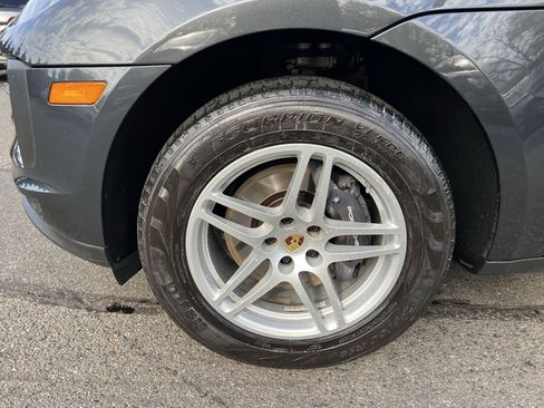 Used 2021 Porsche Macan image 8