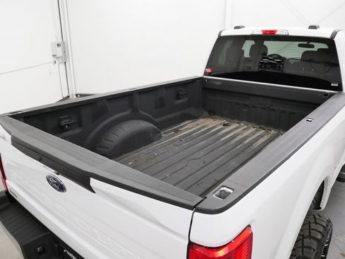 Used 2021 Ford F250 XLT w/ XLT Premium Package image 10