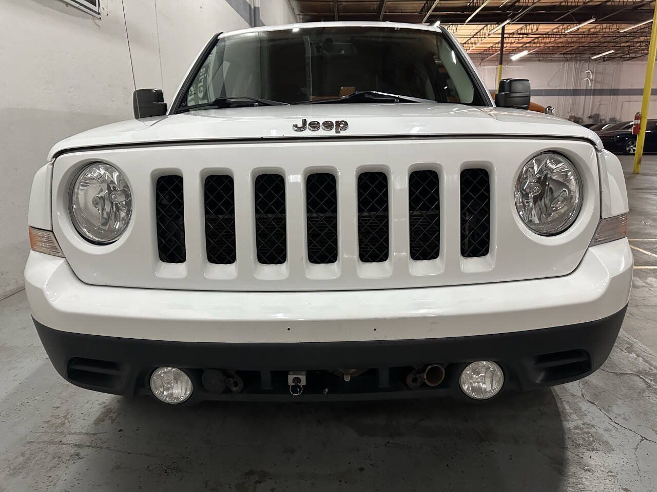 Used 2016 Jeep Patriot Sport w/ Power Value Group FWD image 12