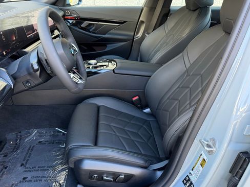 New 2026 BMW 530i xDrive w/ M Sport Package image 19