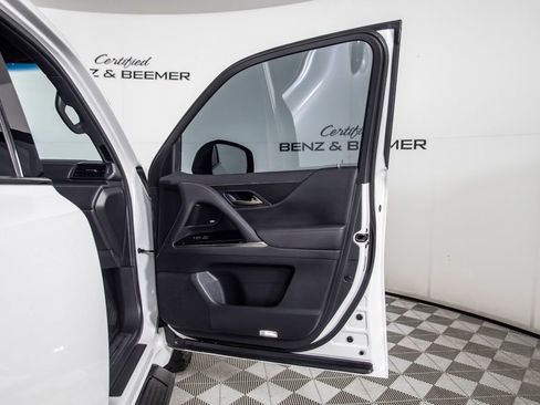 Used 2023 Lexus LX 600 4WD w/ Appearance Package image 17