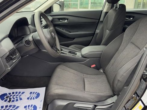 Certified 2025 Honda Accord LX image 10