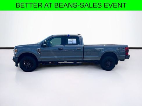 Certified 2022 Ford F350 XLT w/ Black Appearance Package AWD/4WD image 4