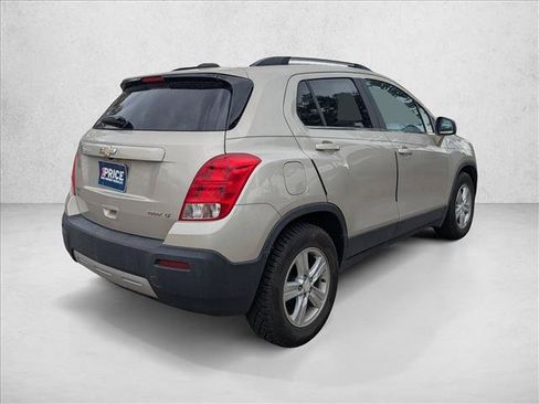 Used 2016 Chevrolet Trax LT w/ LT Convenience Package FWD image 5