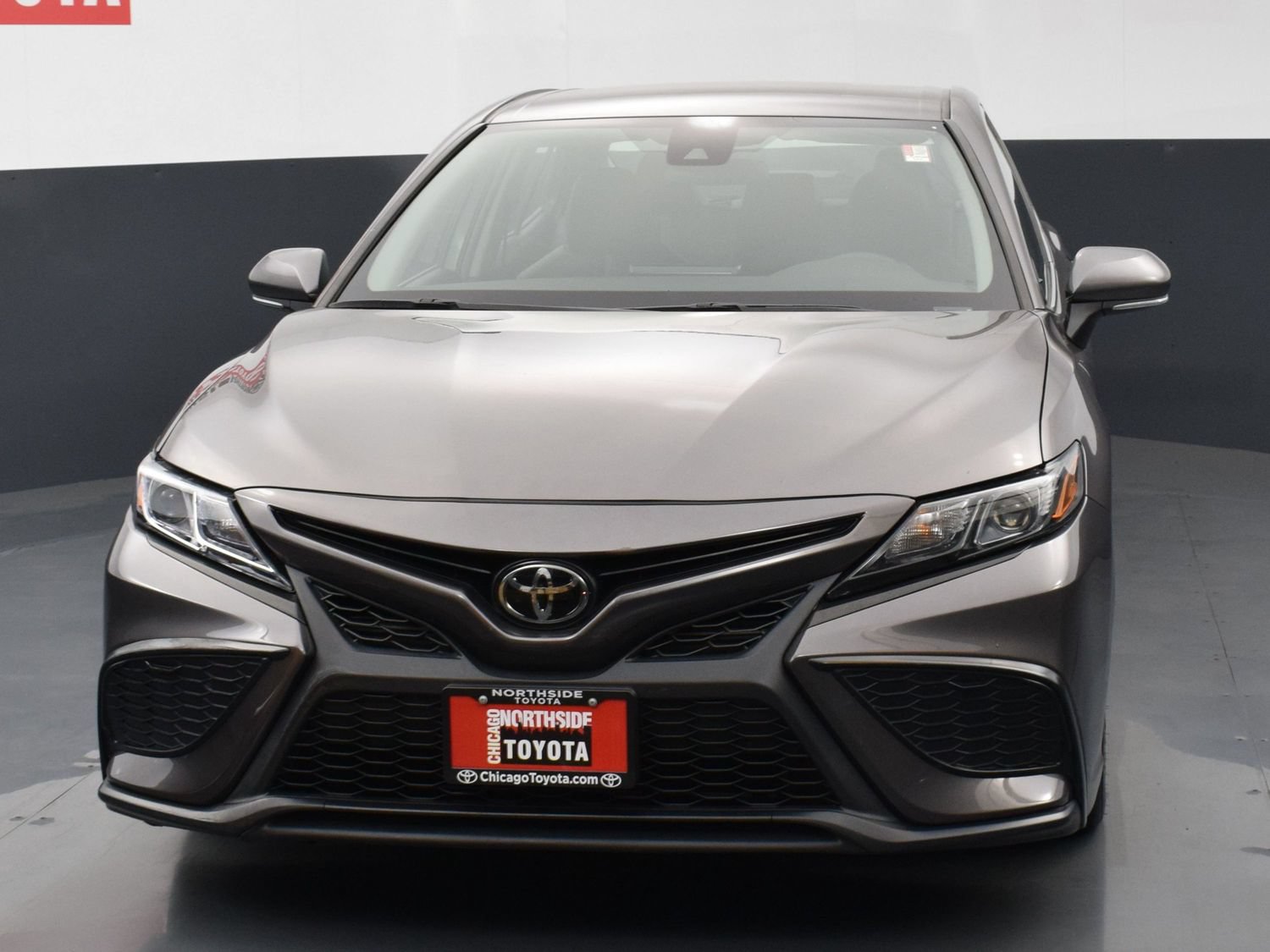 Used 2024 Toyota Camry SE FWD image 7