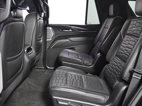 Used 2023 Cadillac Escalade Sport Platinum image 22