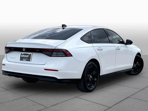 Used 2025 Honda Accord SE image 13